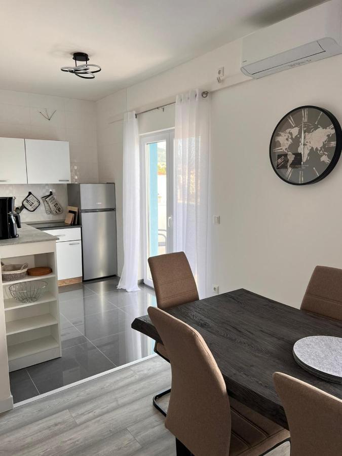 Apartment Lena Baška Voda Kültér fotó